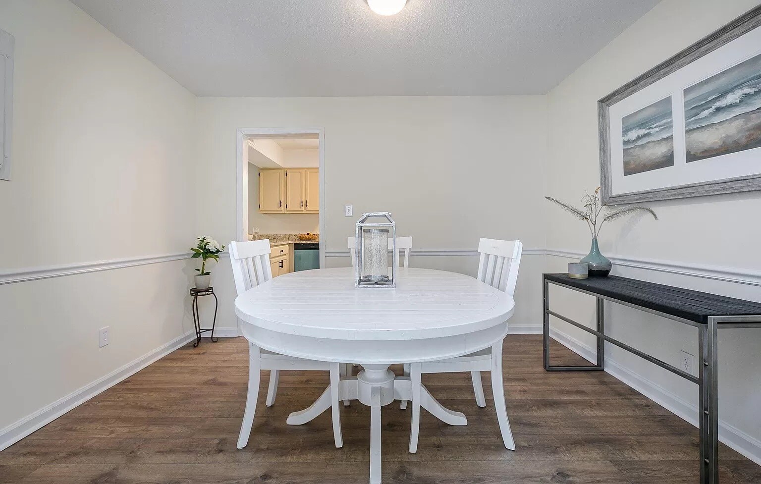 Building Photo - 2926 Arrowhead Dr