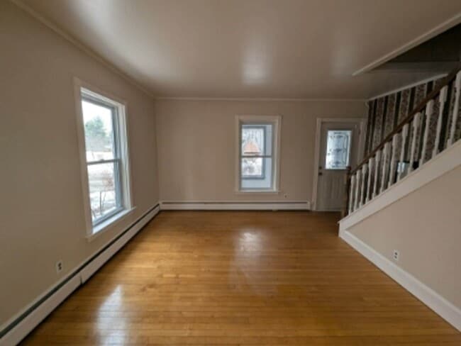 Building Photo - 53 Perkins Ave