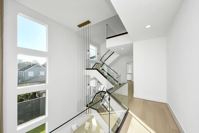 Building Photo - 2232 Swift Blvd