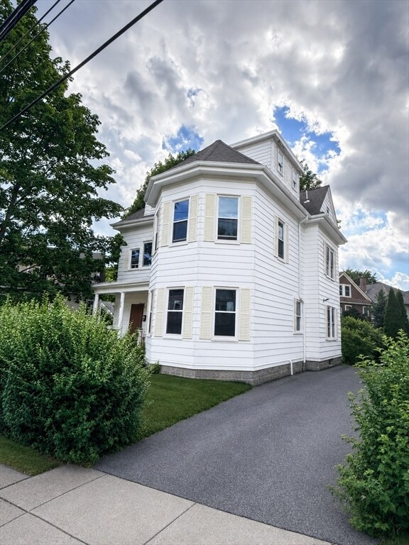 Building Photo - 36 Champney St