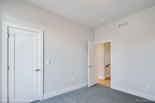 Building Photo - 3312 W 17th Ave