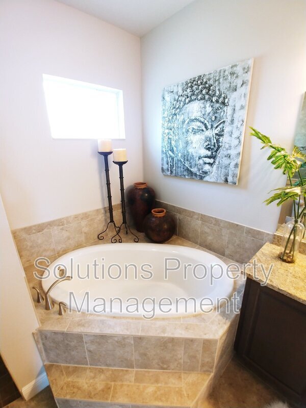 Building Photo - 918 Casa Dolce Casa Cir