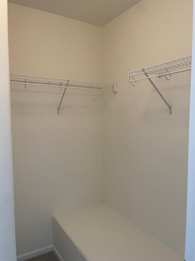 Building Photo - 5505 Abbeywood Cir