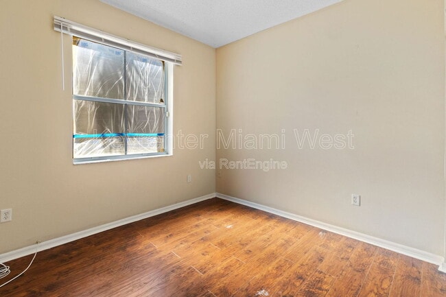 Building Photo - 4215 Ne-22 Dr