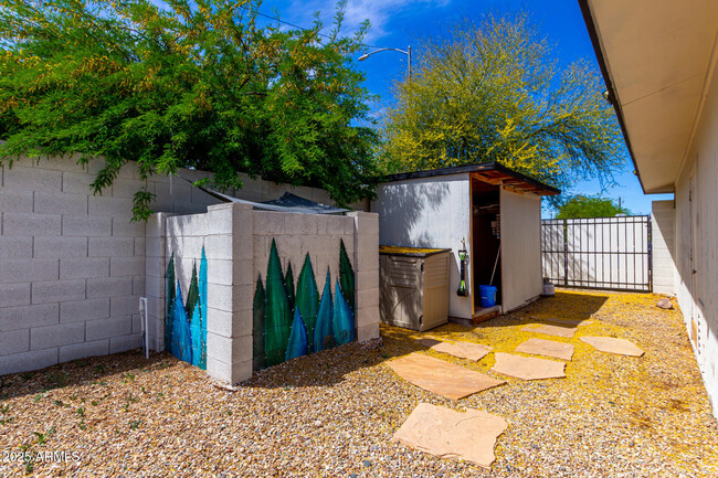 Building Photo - 17803 N 43rd St