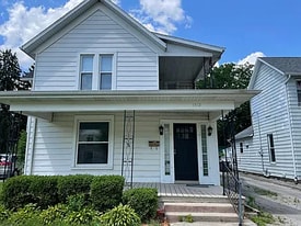 Building Photo - 1312 Park Ave