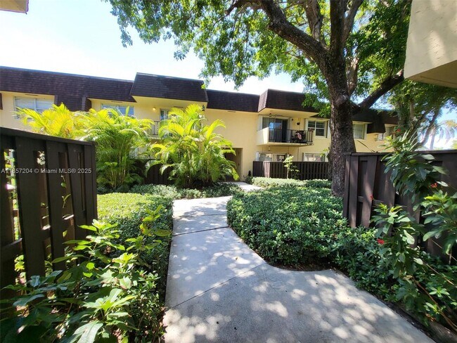 Building Photo - 9011 SW 138th St