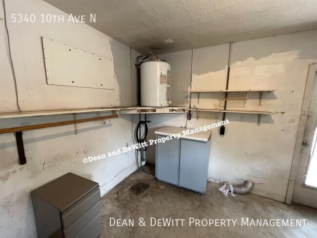 Building Photo - 5340 10th Ave N