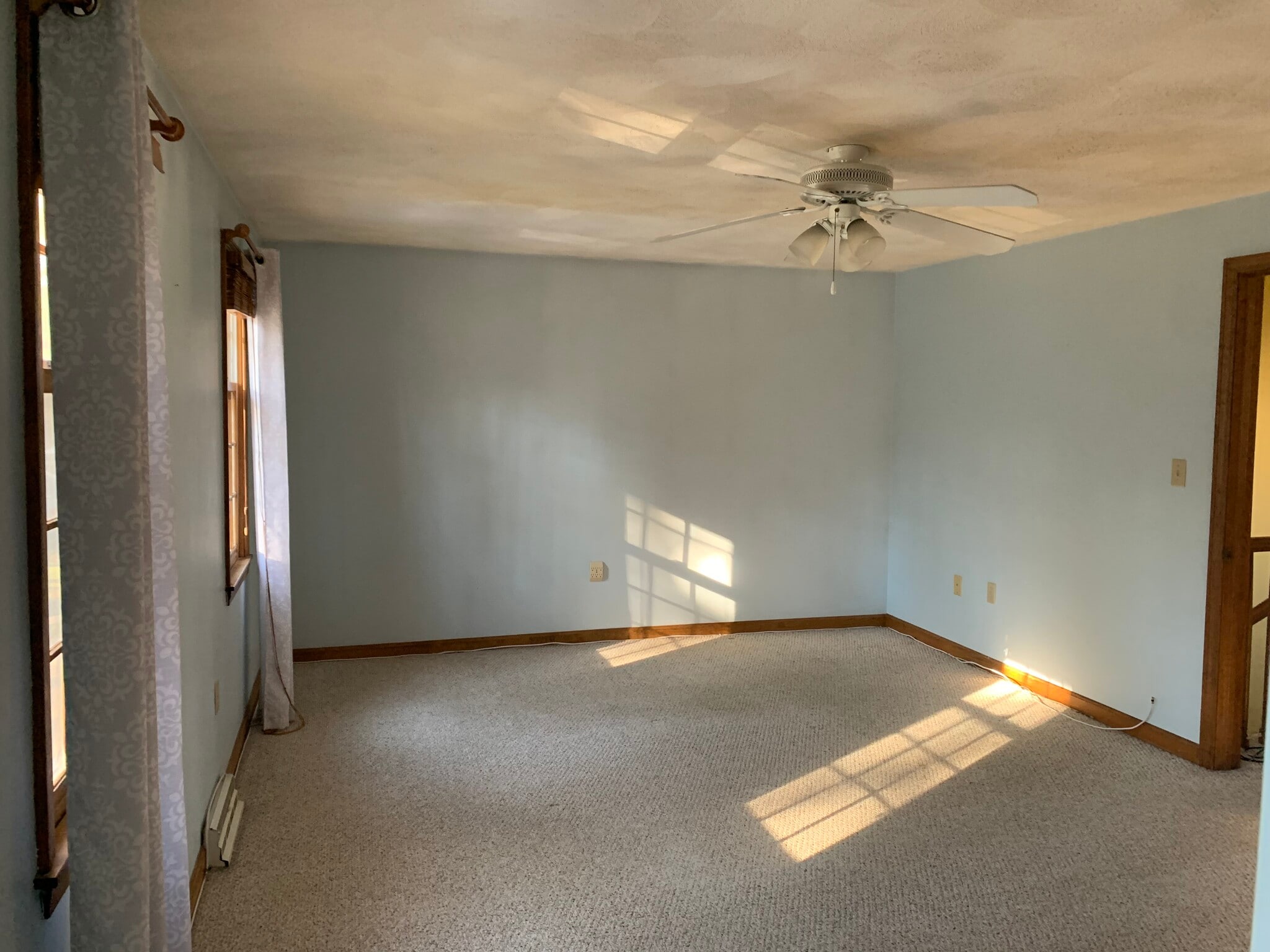Master Bedroom - 709 Wellman Ave
