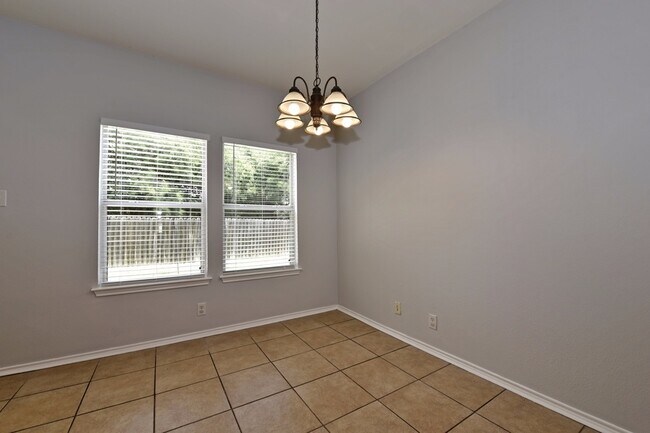 Building Photo - GREAT SINGLE STORY HOME | GATED COMMUNITY | NO CARPETS | CLOSE TO BANDERA & TEZEL RD | SHOPPING &...