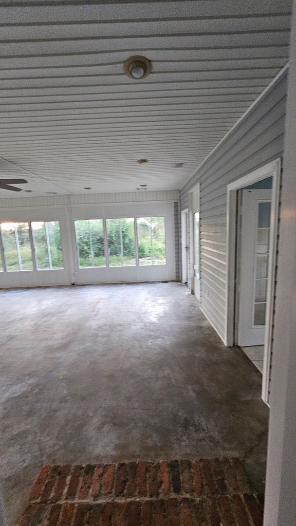 Building Photo - Beautiful 4BR 2BA home in Lakeland, GA