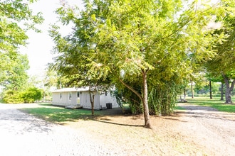 Building Photo - 9037 N Mem Dr