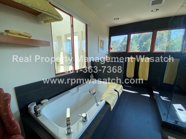 Building Photo - Check out This Stunning 3 Bedroom 2.5 Bath...