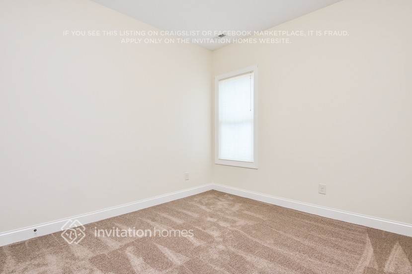 Building Photo - 42 Pappy Ln