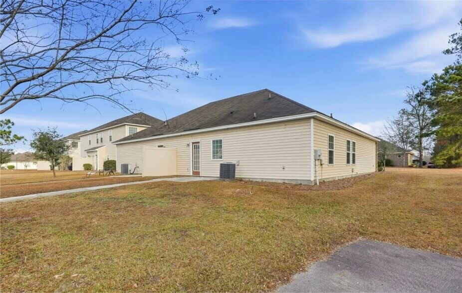 Building Photo - 415 Olde Ivey Square