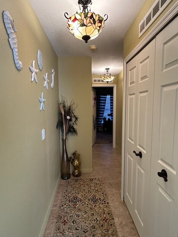 Building Photo - 112 Red Mill Dr