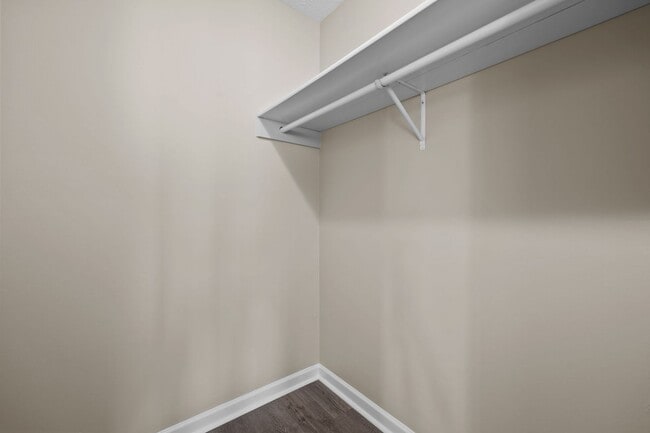 Building Photo - 962-6 Stewarts Creek Dr