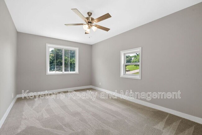 Building Photo - 103 Cayce Ave