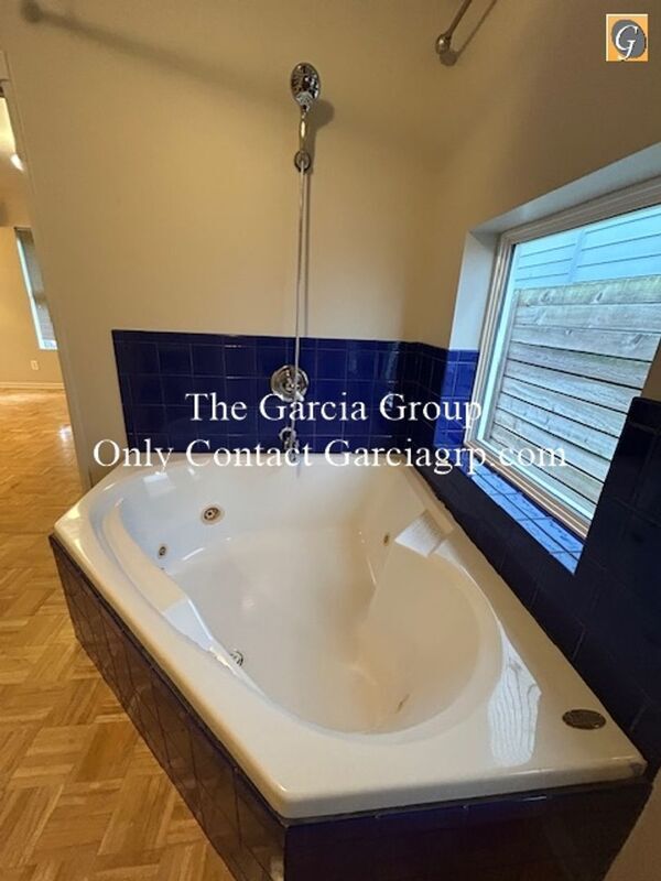 Building Photo - 3326 SE 28th Pl