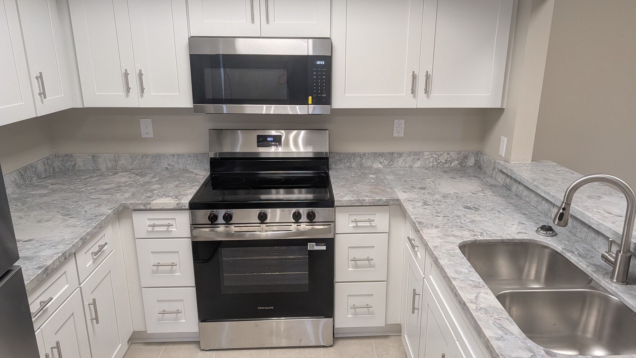 Building Photo - 101 Sagebrush Dr