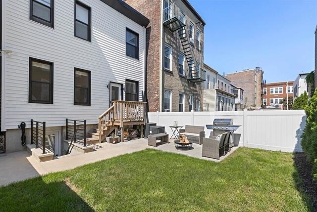 Building Photo - 2602 Palisade Ave