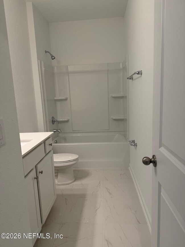 Building Photo - 624 Farmfield Dr