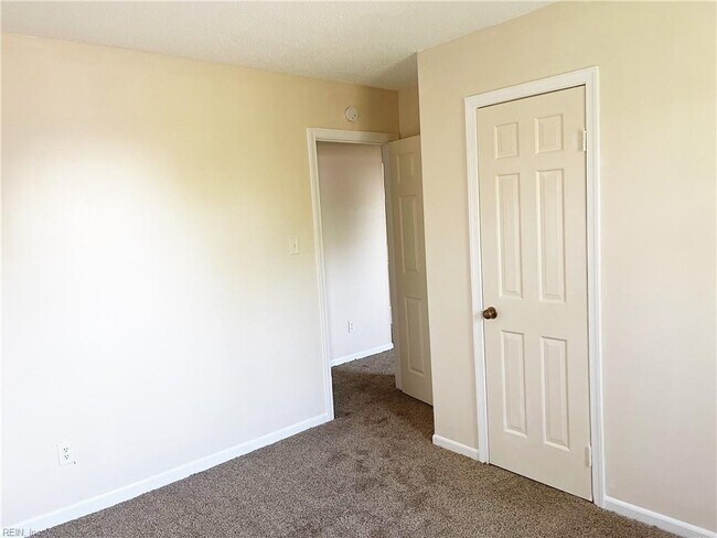 Building Photo - 3601 Wetherington Dr