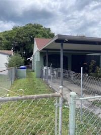 Building Photo - 2 bedroom in Miami FL 33127