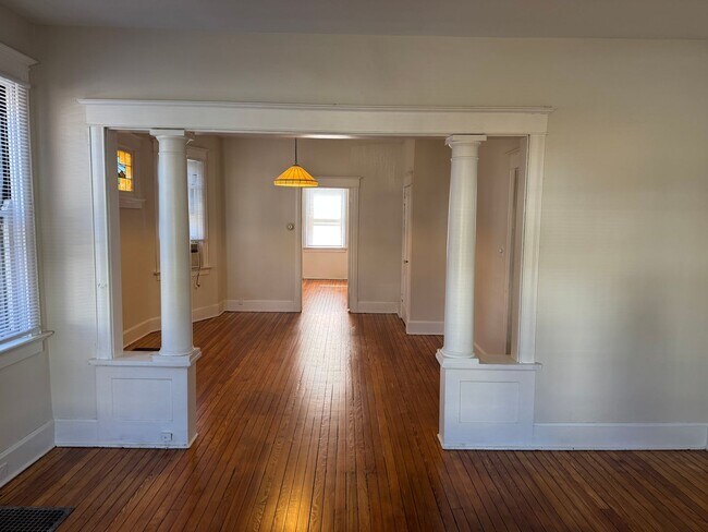 Building Photo - 3405 Brotherton Rd