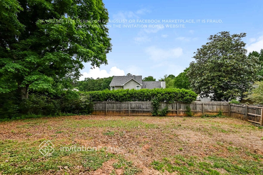 Building Photo - 395 Oakdale Cir