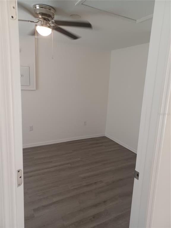 Building Photo - 306 W Primrose Ln