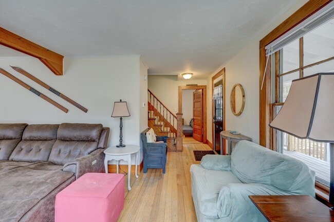 Building Photo - 37 Cranmore Rd