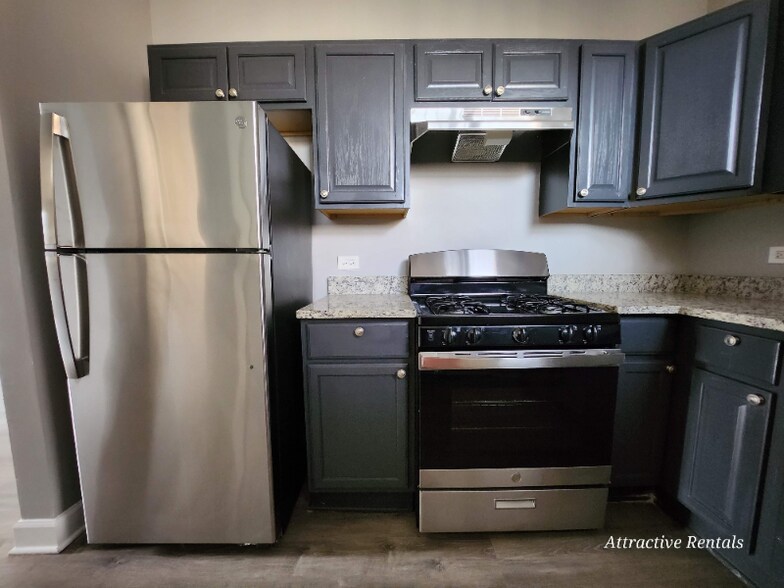 Building Photo - 5645 W Washington Blvd