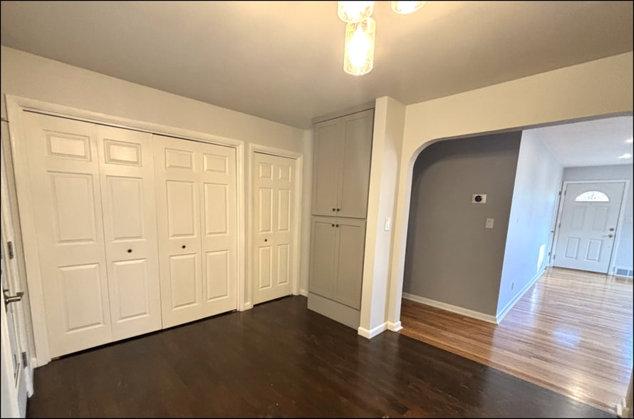 Building Photo - 1617 S Leadville Ave