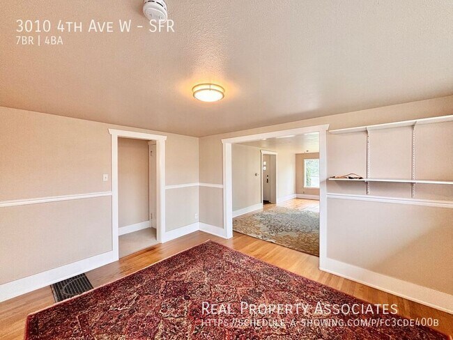 Building Photo - 3010 4th Ave W