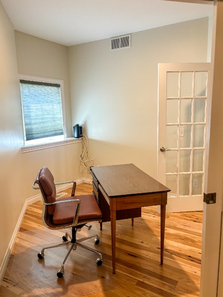 Building Photo - 1430 Forest St