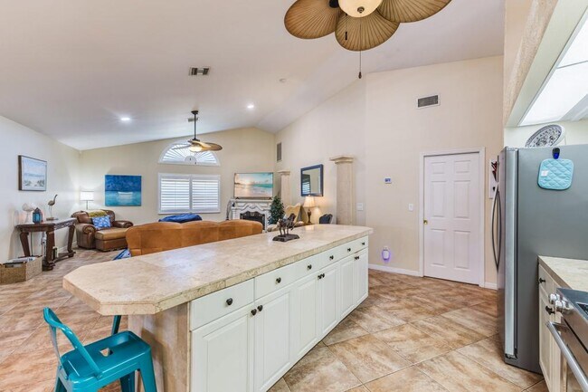 Building Photo - 2310 SW 53rd St