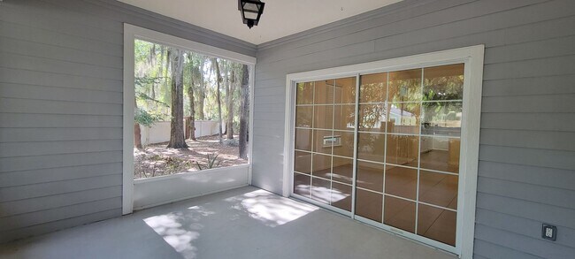Building Photo - Charming 2/2 with a 1 car garage in Eagle Trace