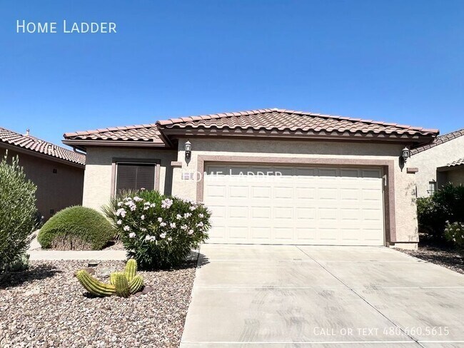 Primary Photo - 2523 N Pecos Dr
