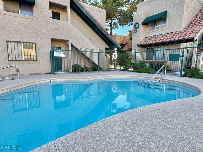 Building Photo - 6750 Del Rey Ave