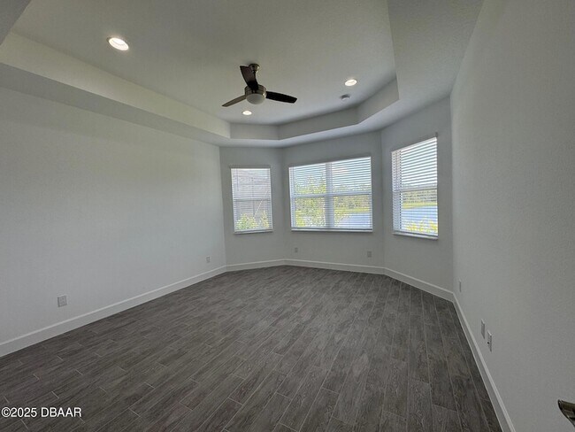 Building Photo - 725 Margaritaville Ave