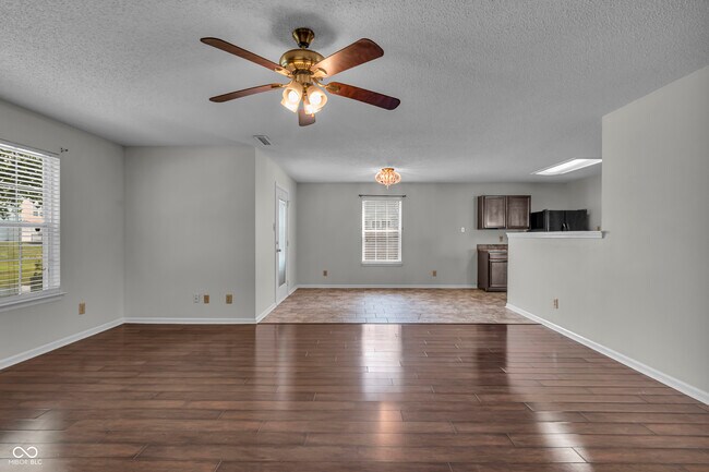 Building Photo - 10187 Hatherley Way