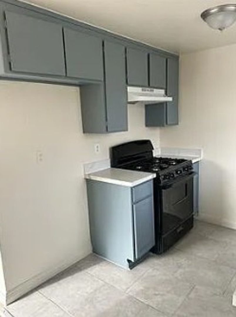 Building Photo - 8778 Lomita Dr