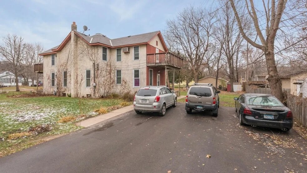 Building Photo - 680 6th St