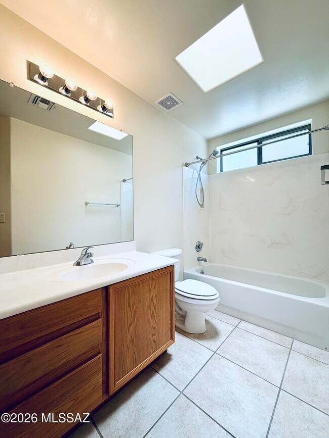 Building Photo - 5416 N Bramble Brook Ln