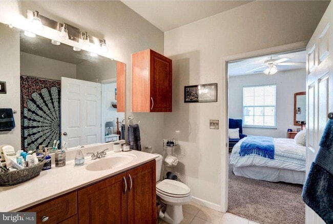 Building Photo - 12957 Centre Park Cir