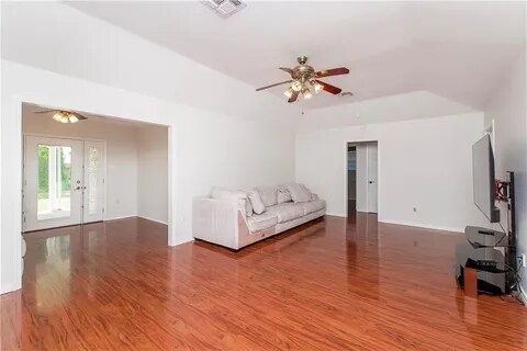 Building Photo - 8600 Trolley Ln