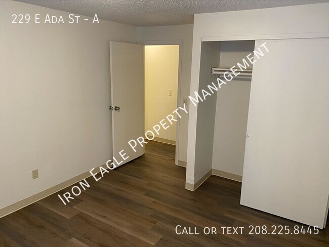 Building Photo - 229 E Ada St