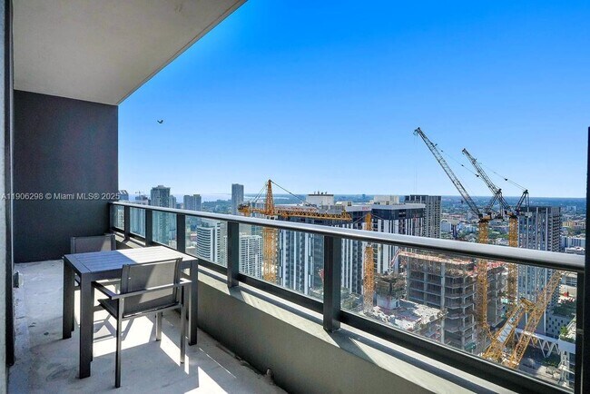 Building Photo - 159 NE 6th St