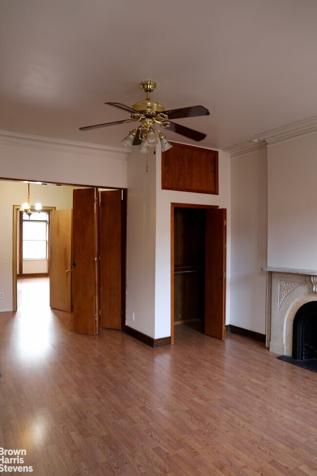 Building Photo - Cobble Hill Big Floor